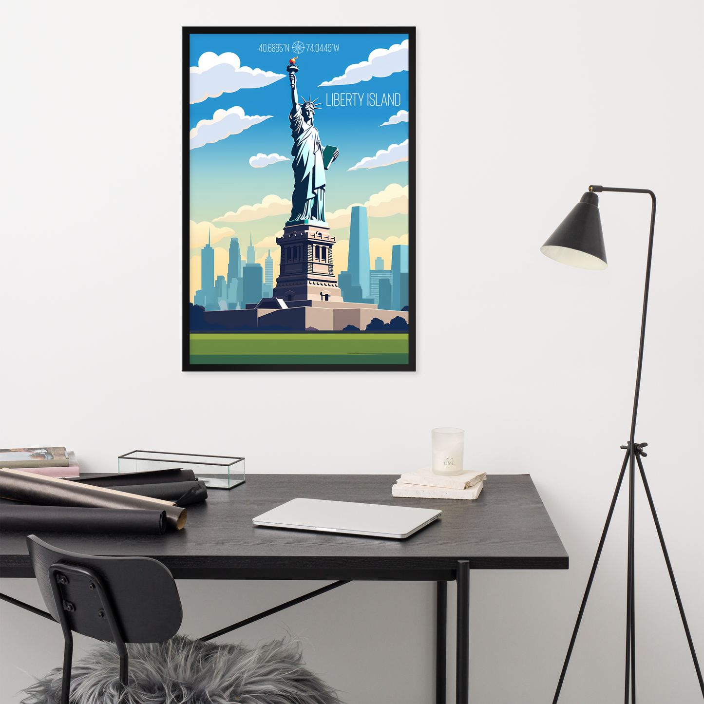 New York - Liberty Island (Framed poster)